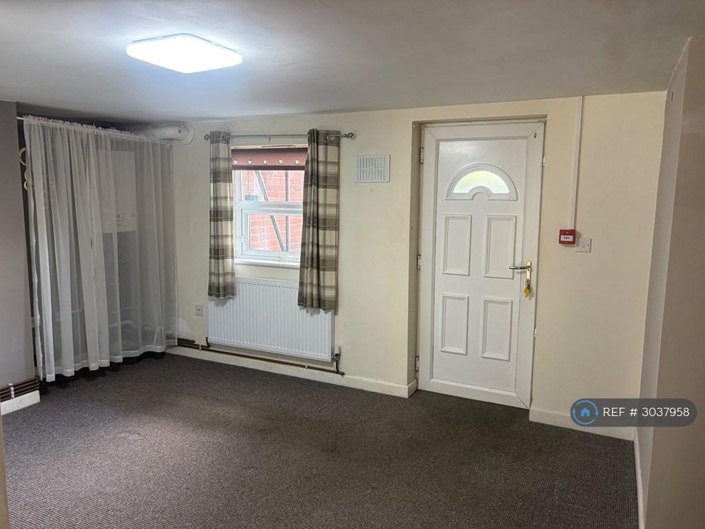 Apartment in Leeds - View 4