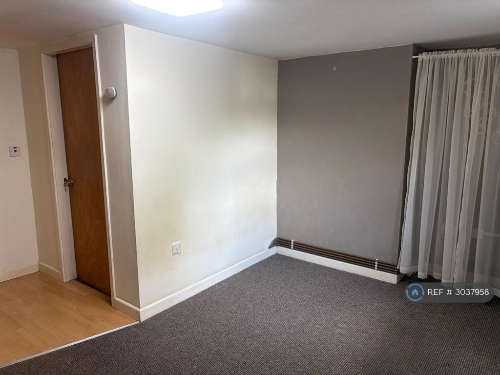 Apartment in Leeds - More