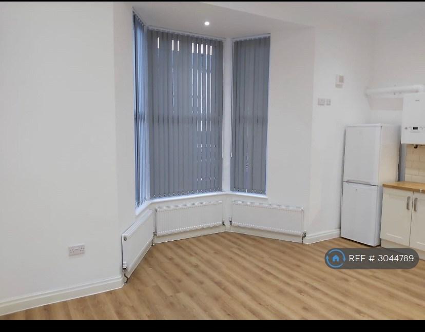 Apartment in Liverpool - View 2