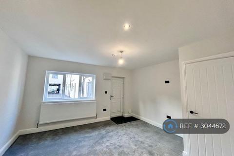 3 bedroom terraced house to rent, Franchise Court, Derby, DE22