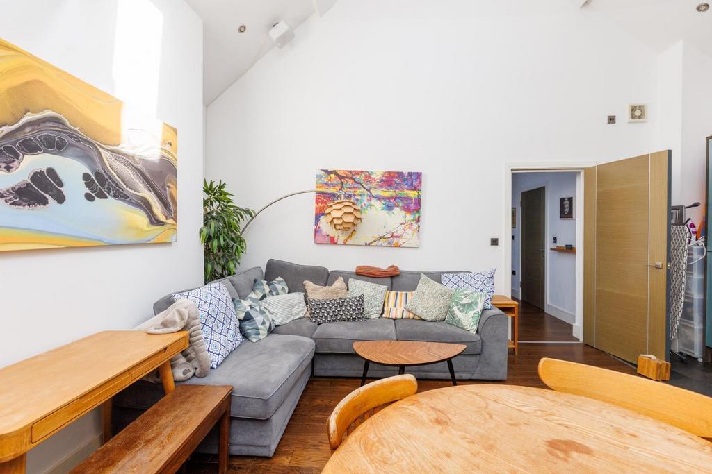 Apartment in Bristol - View 4