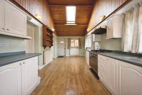 2 bedroom semi-detached bungalow for sale, Gloucester Road, Bedford