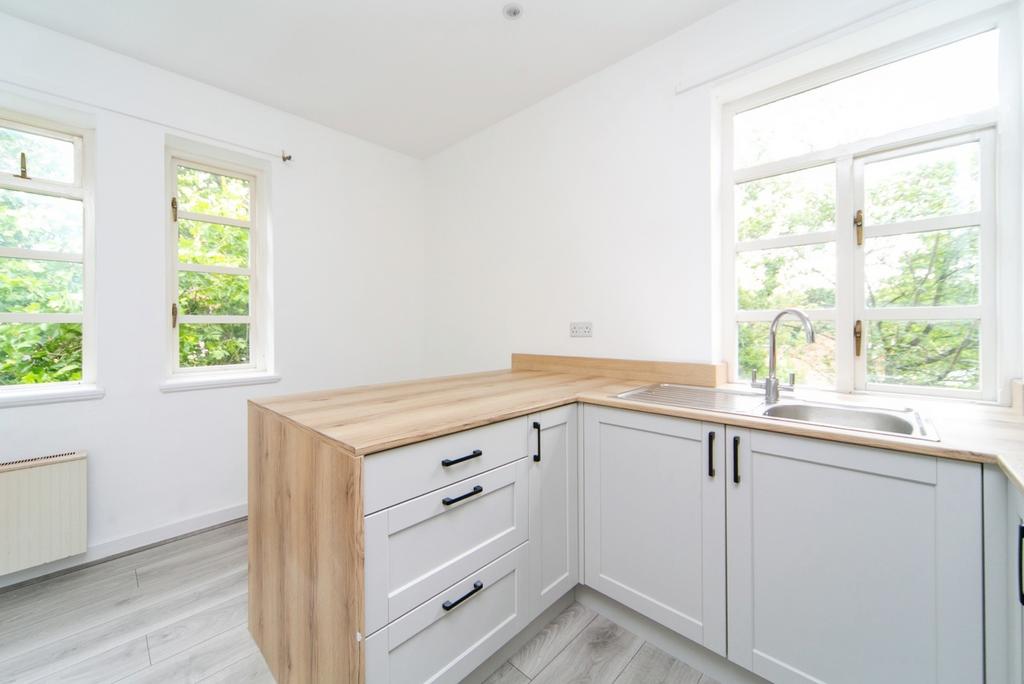 Apartment in Liverpool - View 3