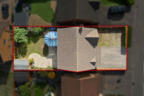 4 bedroom detached house for sale, Keats Drive, Kettering NN16
