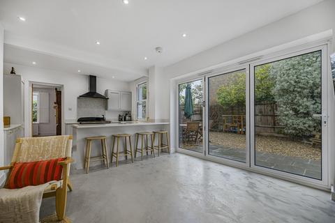 3 bedroom detached house for sale, Cowper Road, Bromley, Kent
