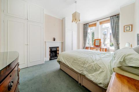 4 bedroom semi-detached house for sale, Hereford Road, Acton, London, W3