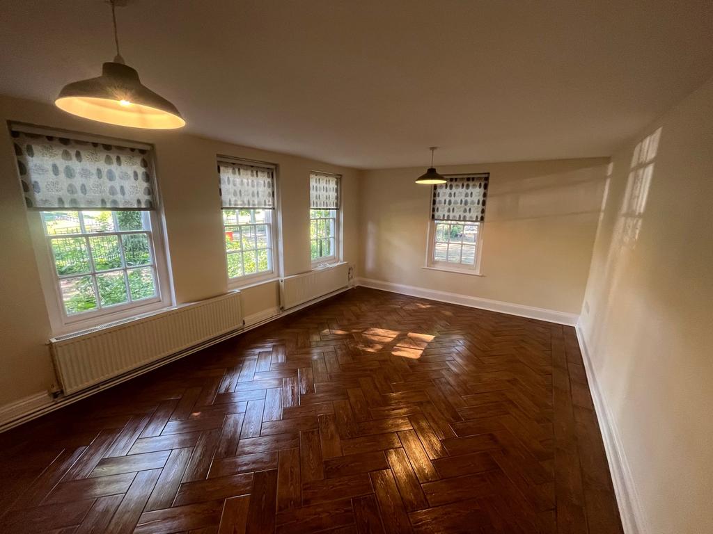 Apartment in Western Park - View 2