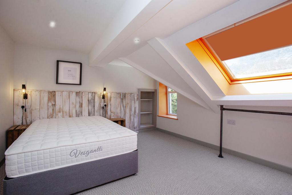 House in Cardiff - View 2