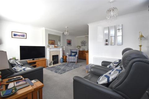 3 bedroom chalet for sale, Parklands, Rochford