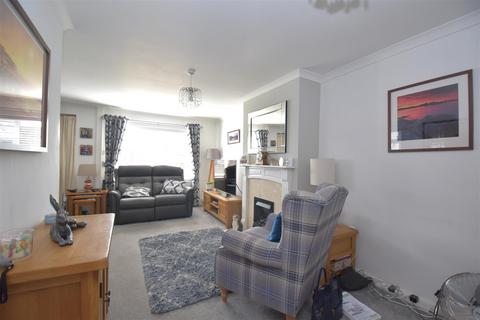 3 bedroom chalet for sale, Parklands, Rochford
