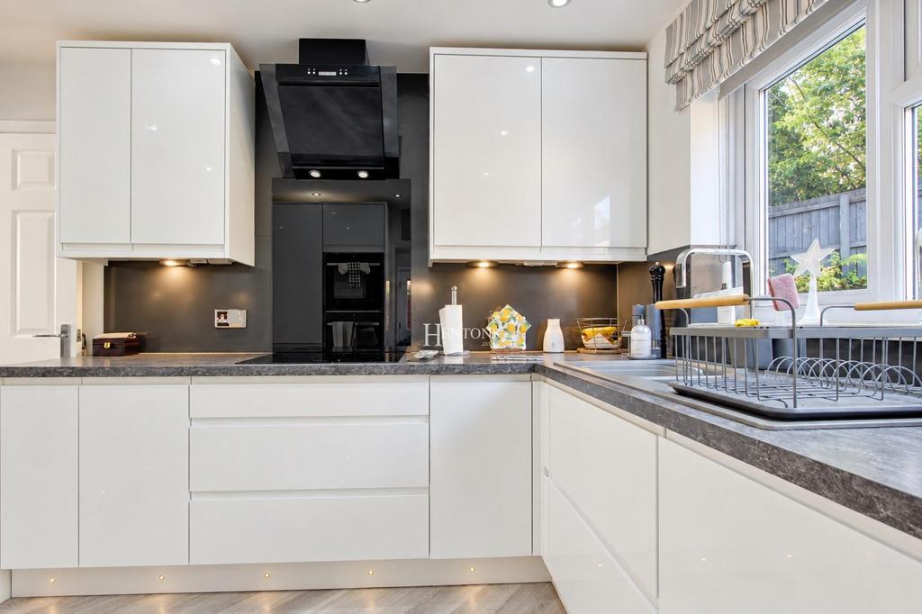 House in Cardiff - View 4