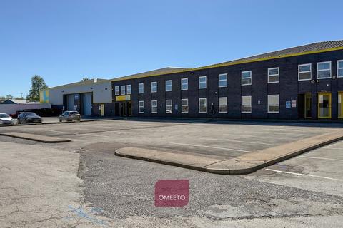Warehouse to rent, Mark Street Nottingham NG10 5AD