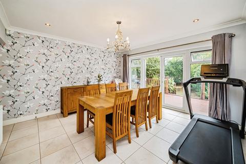 4 bedroom detached house for sale, Dove House Crescent, Slough