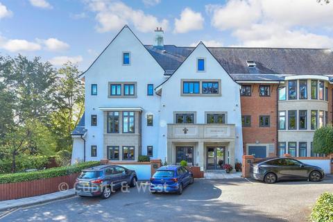 2 bedroom apartment for sale, Bolnore Road, Haywards Heath, West Sussex