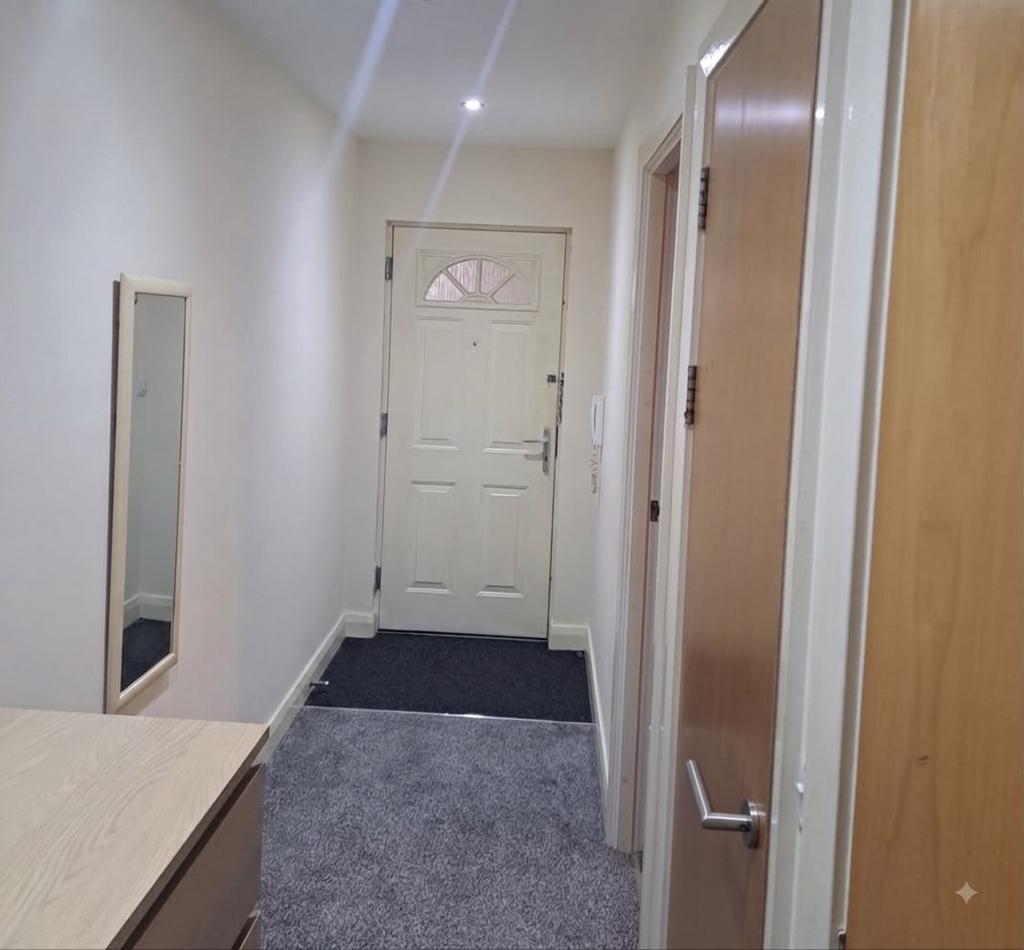 Apartment in Liverpool - View 3
