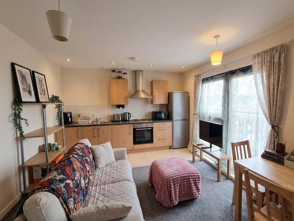 Apartment in Liverpool - More