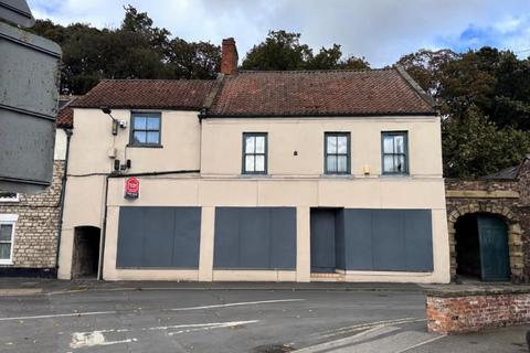 Mixed use for sale, 47 Castlegate, Malton, North Yorkshire, YO17 7EA