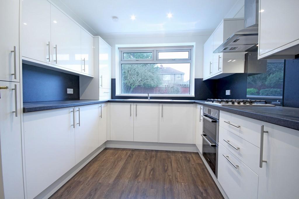 Apartment in East Renfrewshire - View 5