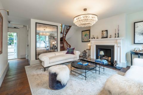 2 bedroom semi-detached house for sale, The Mount