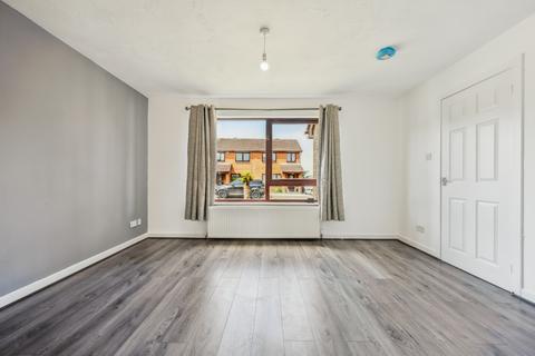 3 bedroom detached house to rent, Waukglen Avenue, Glasgow, G53