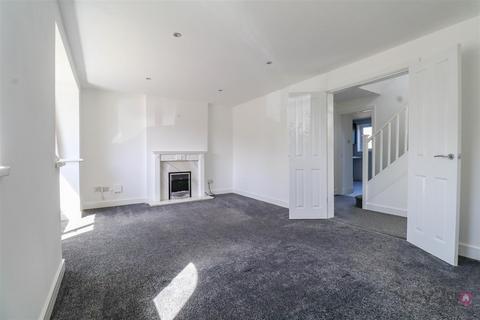 4 bedroom detached house to rent, Meadow Gate Avenue, Sothall, Sheffield