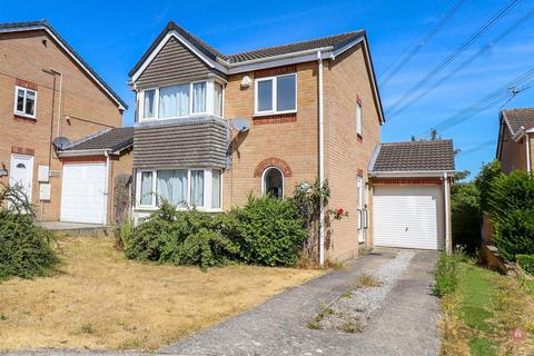 4 bedroom detached house to rent, Meadow Gate Avenue, Sothall, Sheffield