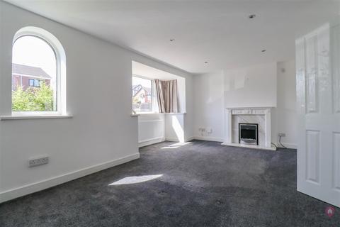 4 bedroom detached house to rent, Meadow Gate Avenue, Sothall, Sheffield