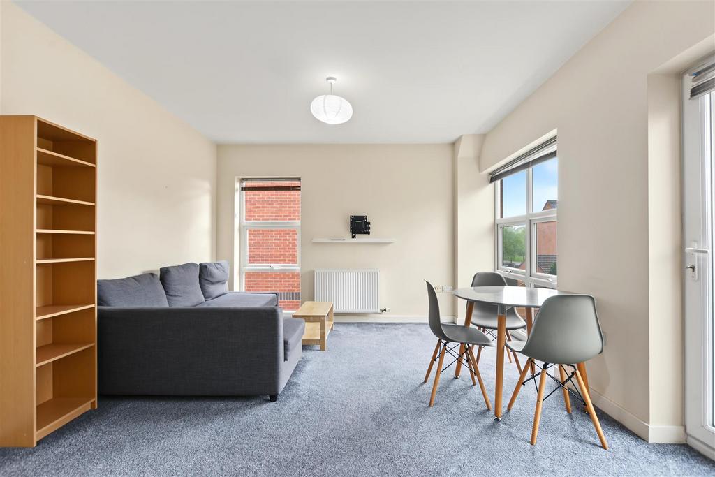 Apartment in Nottingham - View 3