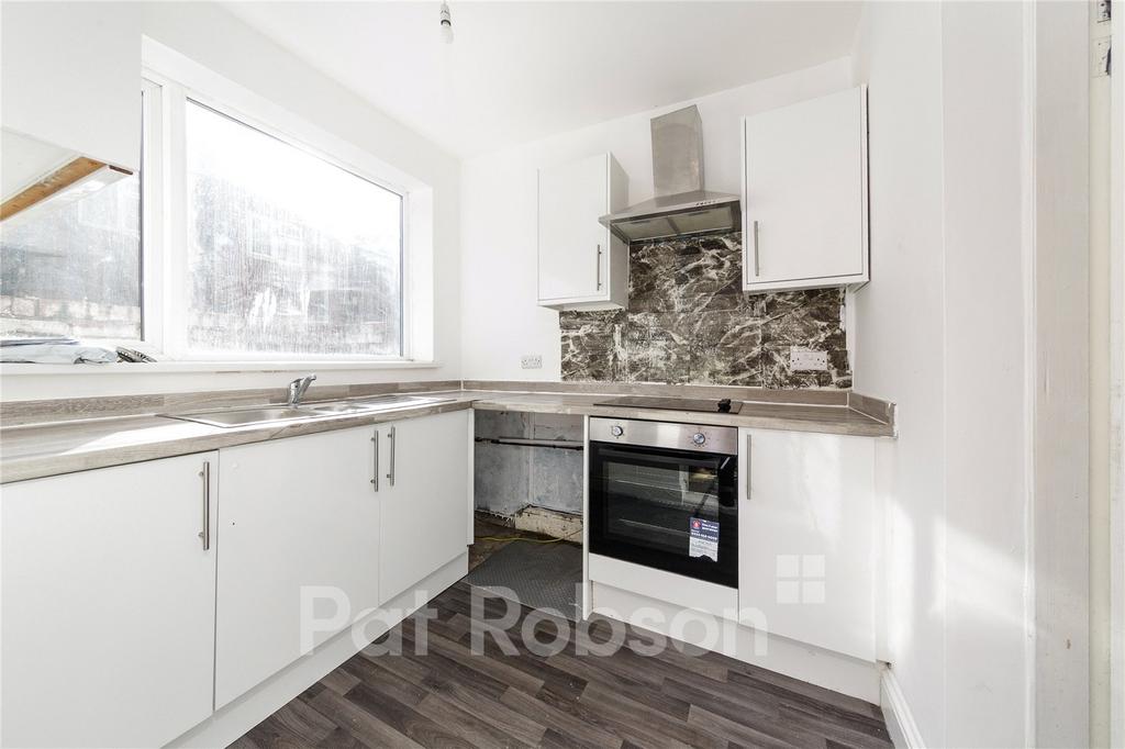 House in Newcastle Upon Tyne - More