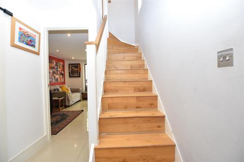 2 bedroom semi-detached house for sale, Hornbeam Road, Bicester