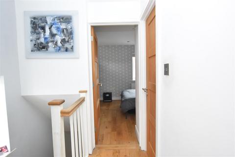 2 bedroom semi-detached house for sale, Hornbeam Road, Bicester