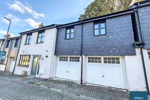 3 bedroom semi-detached house to rent, College Green, Penryn, TR10