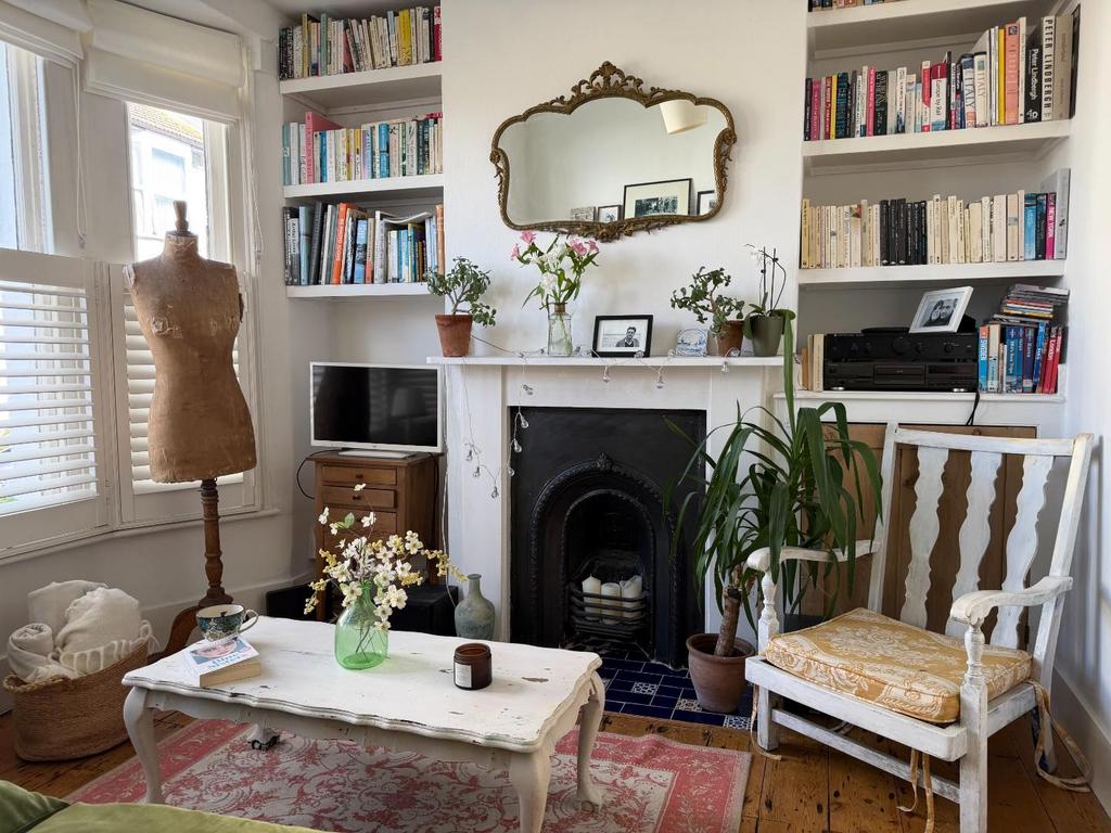 House in Brighton - View 3