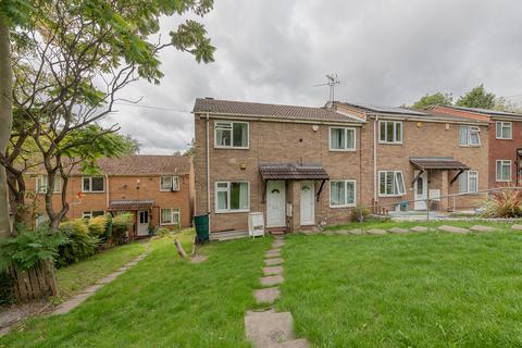 2 bedroom flat for sale, Landmere Gardens, Nottingham NG3