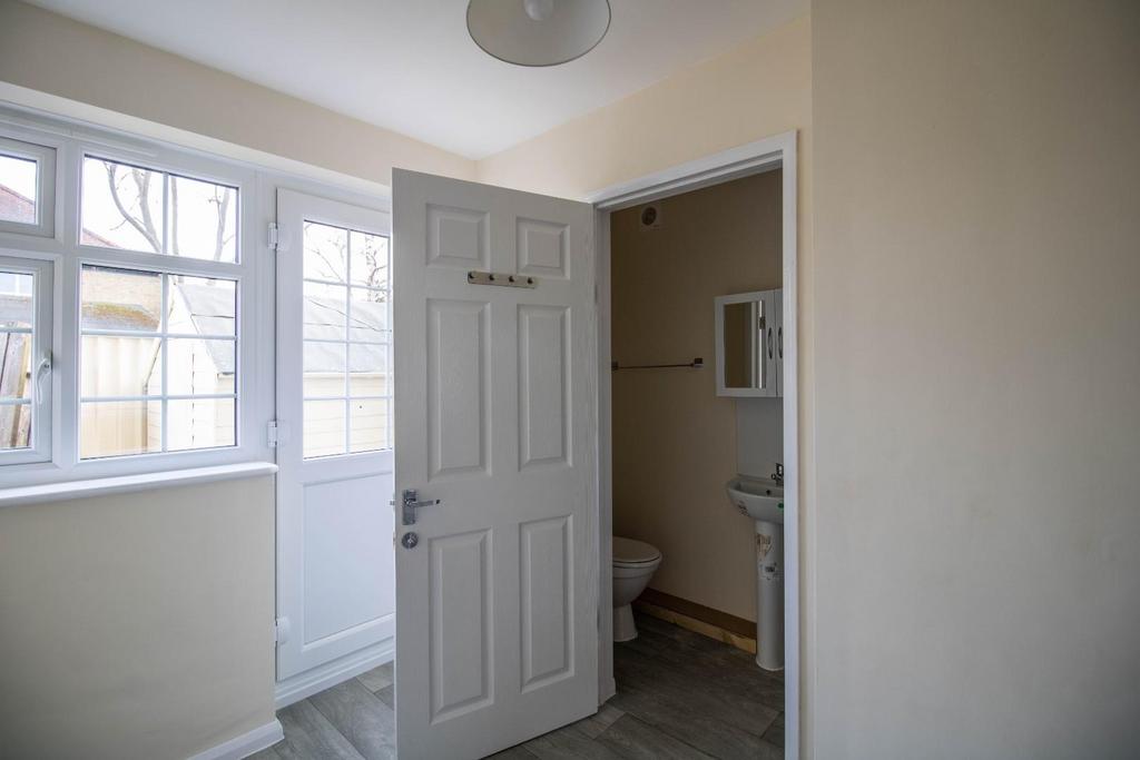 Apartment in Cambridge - View 4