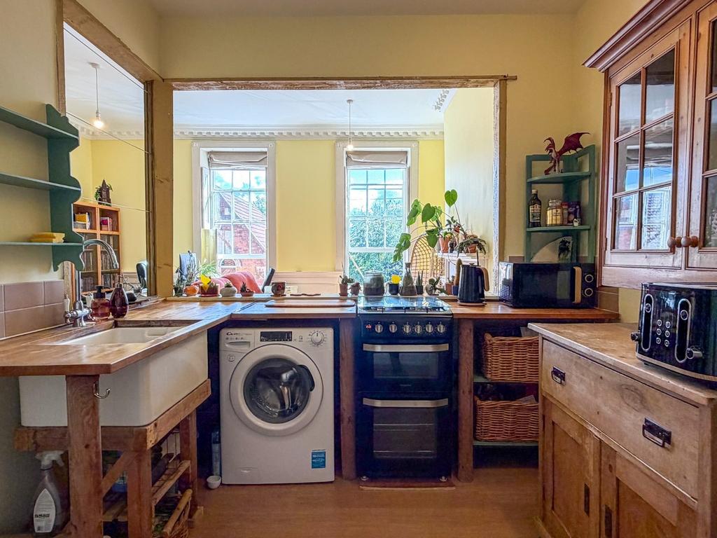 Apartment in Bristol - View 3