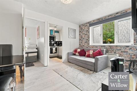 undefined, Plumtree Close, Essex