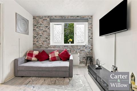 undefined, Plumtree Close, Essex