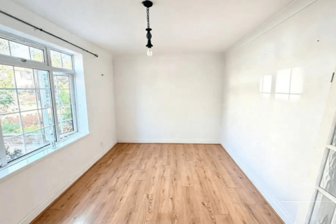 3 bedroom semi-detached house for sale, The Alders, HOUNSLOW, TW5 0HP