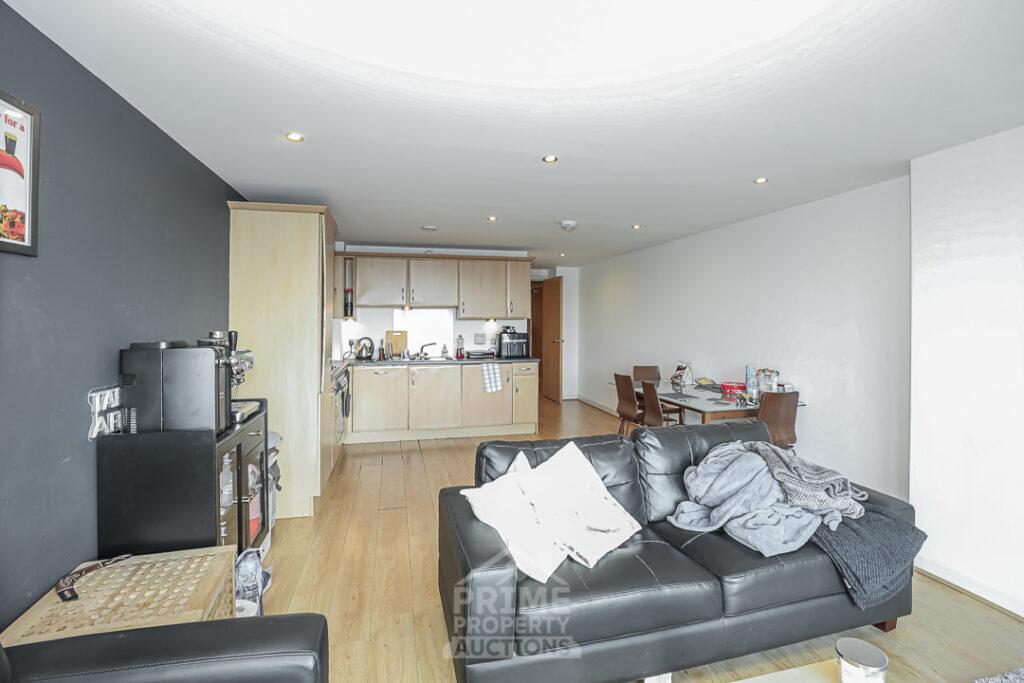 Apartment in Glasgow - View 5