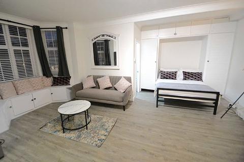 Studio to rent, Abbey Road, London NW8