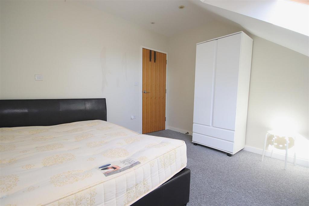 Apartment in Trumpington - View 4