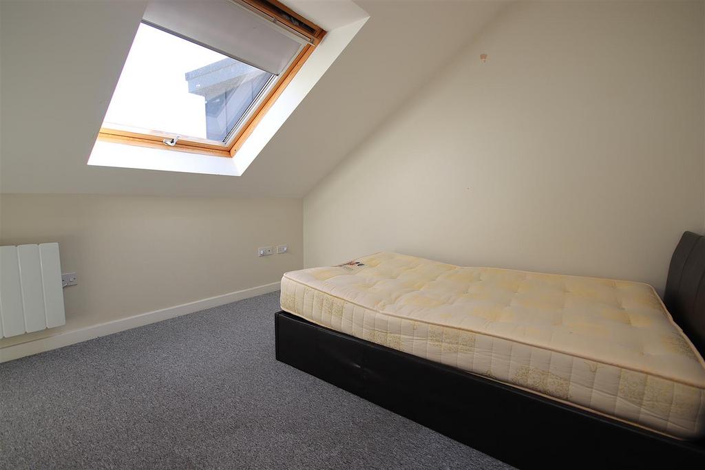 Apartment in Trumpington - View 5