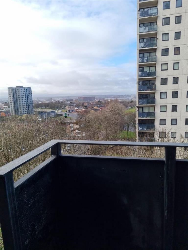 Apartment in Liverpool, Everton - More