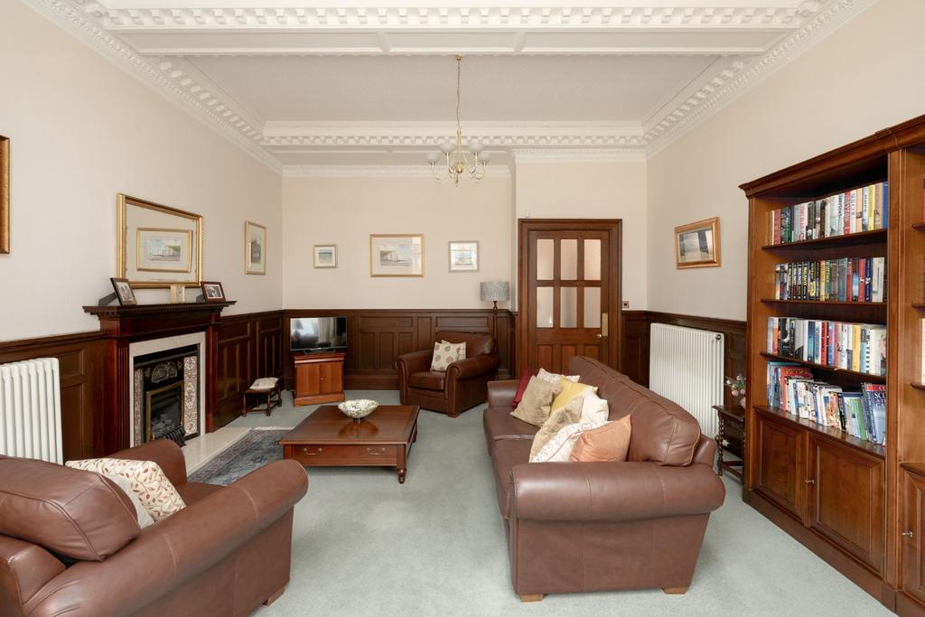 Apartment in Edinburgh - View 4