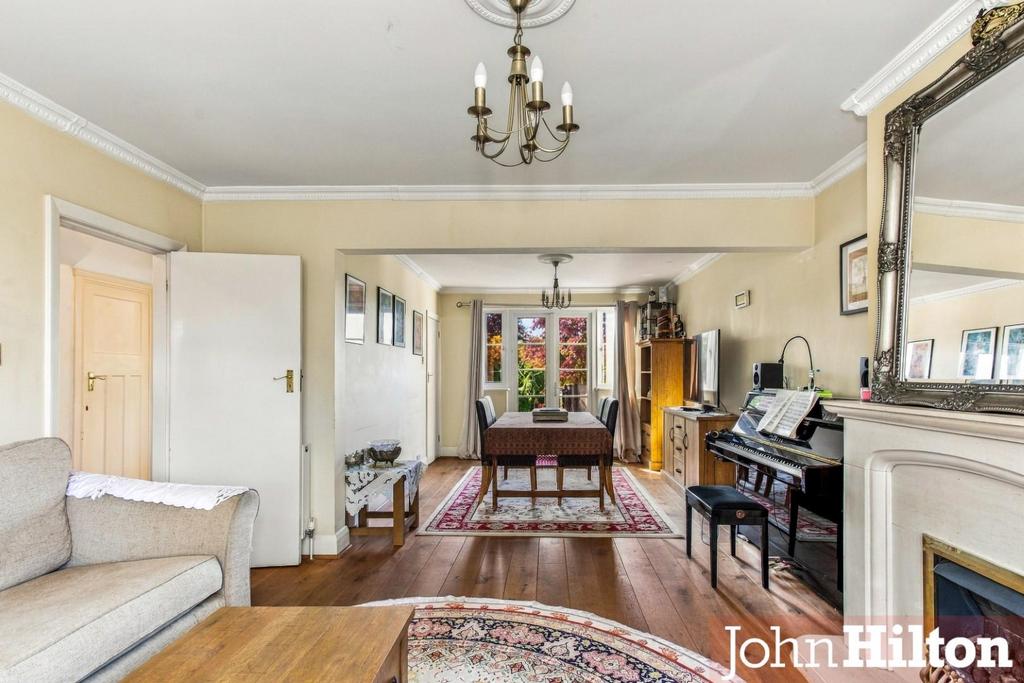 House in Brighton - View 5