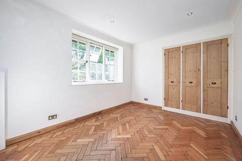 3 bedroom flat for sale, Hampstead Way, Hampstead Garden Suburb, London, NW11