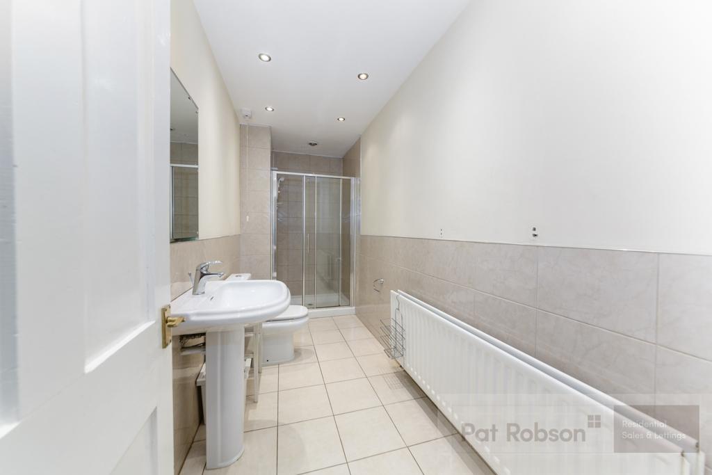 Apartment in Newcastle Upon Tyne - View 5