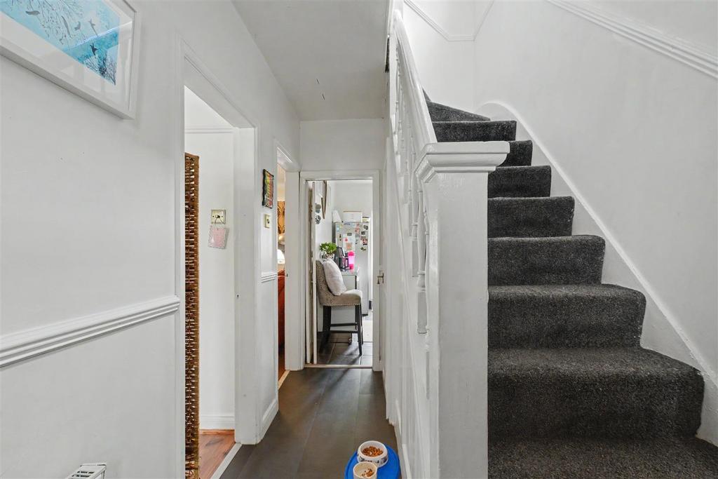 House in Beeston Rylands - View 5
