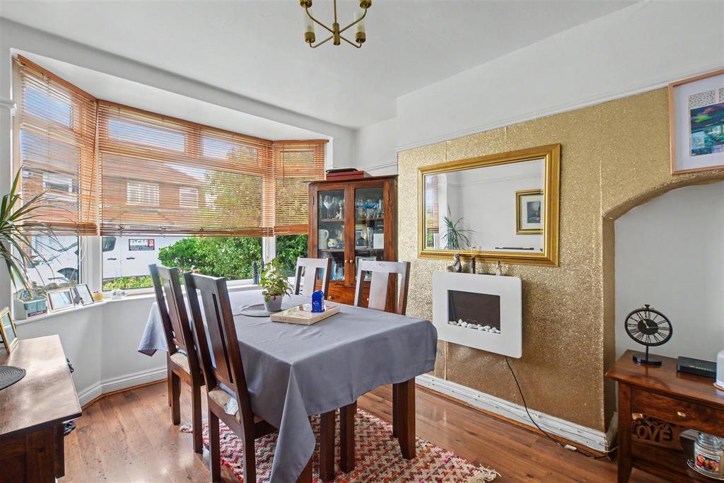 House in Beeston Rylands - View 3